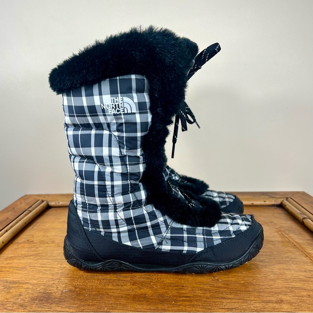 The North Face Black and White Plaid Winter Boots - Picture 7 of 14